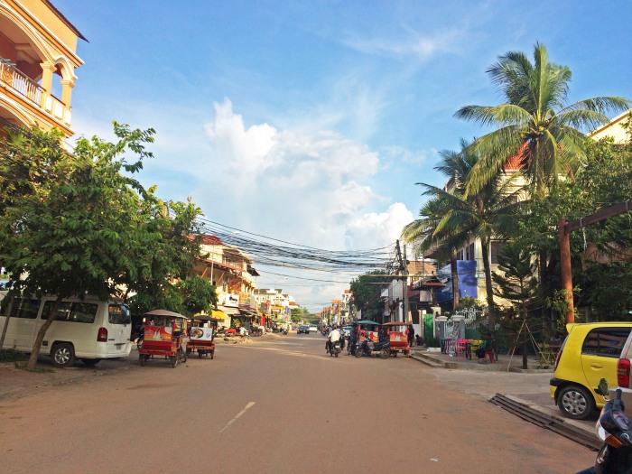 streets of siem reap cambodia